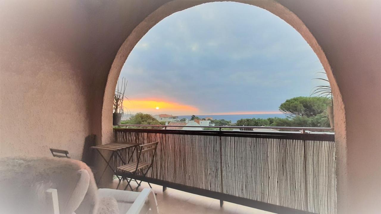 Charmant Appartement Vue Mer A 100M De La Plage. Saint Aygulf Exterior foto